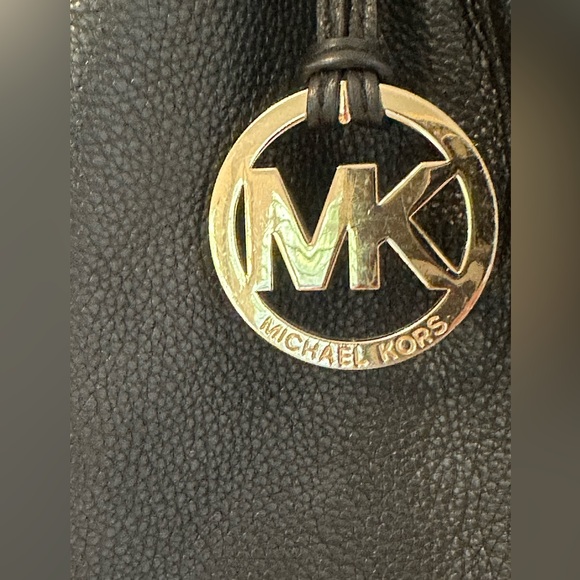 MICHAEL Michael Kors "TRISTAN" Convertible Satchel Bag Black Leather EUC - Picture 3 of 6